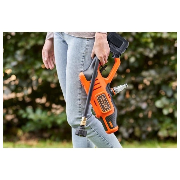 Nettoyeur haute pression sans fil + batterie 2Ah + chargeur - BLACK+DECKER - BCPC18D1-QW - 24 bars - 18V Nettoyeur haute pression sans fil + batterie 2Ah + chargeur - BLACK+DECKER - BCPC18D1-QW - 24 bars - 18V