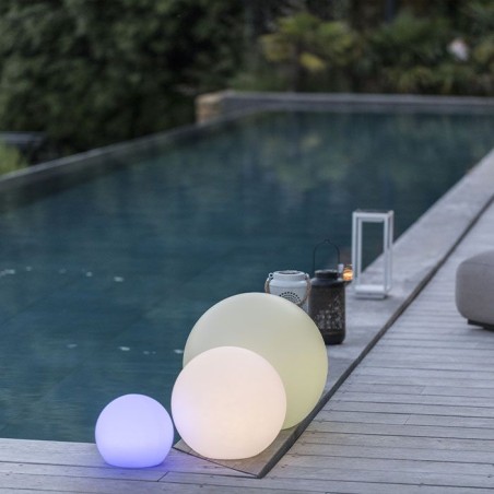 Boule lumineuse flottante - LUMISKY - BOBBY C40 - LED multicolore dimmable - Télécommande - Recharge induction - Ø40 cm