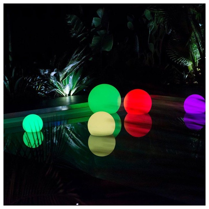 Boule lumineuse flottante - LUMISKY - BOBBY C50 - LED multicolore dimmable - Télécommande - Recharge induction - Ø50 cm Boule lumineuse flottante - LUMISKY - BOBBY C50 - LED multicolore dimmable - Télécommande - Recharge induction - Ø50 cm