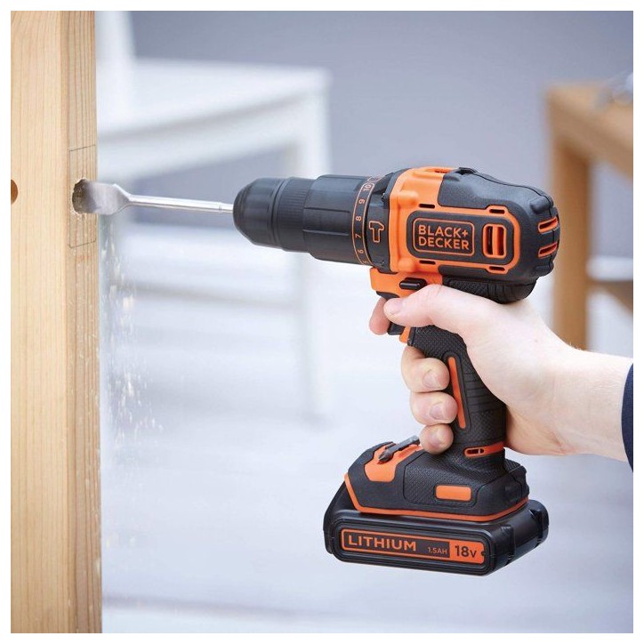 Kit Perceuse a percussion + scie sauteuse sans fil - 18V - BLACK+DECKER - BCK22S1S-QW + 1 batterie 1,5Ah + chargeur + sac Kit Perceuse a percussion + scie sauteuse sans fil - 18V - BLACK+DECKER - BCK22S1S-QW + 1 batterie 1,5Ah + chargeur + sac