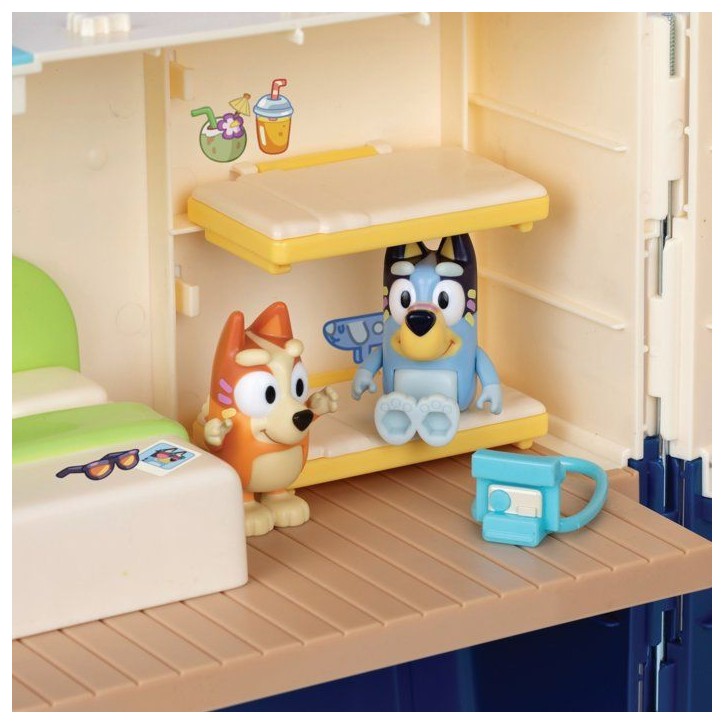Playset - BLUEY - Bateau de croisiere - 6 zones de jeu - Activités