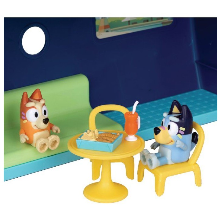 Playset - BLUEY - Bateau de croisiere - 6 zones de jeu - Activités