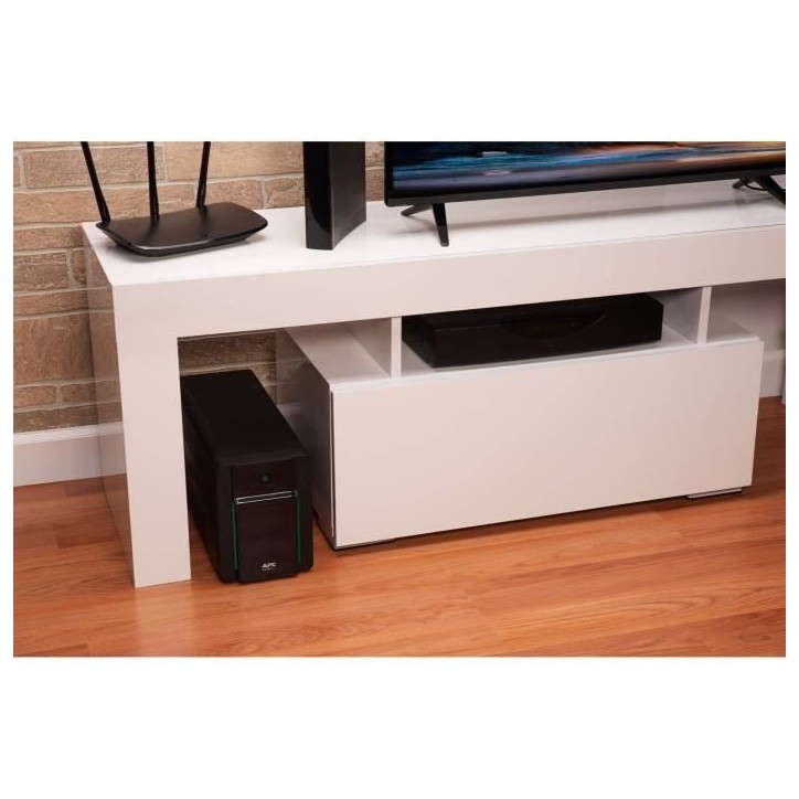 APC - APC Easy UPS BVX Series BVX1600LI - Onduleur - 1600VA