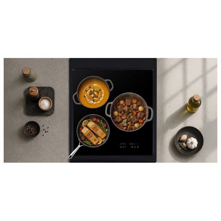 Cuisiniere a induction - CONTINENTAL EDISON - CECI3F50B - 3 feux - 8500 W - Noir Cuisiniere a induction - CONTINENTAL EDISON - CECI3F50B - 3 feux - 8500 W - Noir