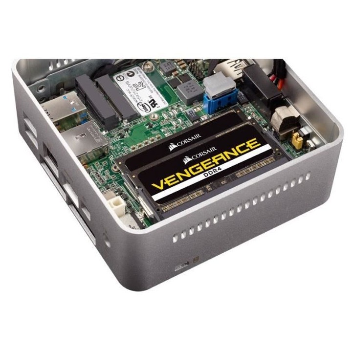 Mémoire RAM - CORSAIR - Vengeance DDR4 - 8GB 1x8GB DIMM - 2400 MHz - 1.20V - Noir (CMSX8GX4M1A2400C) Mémoire RAM - CORSAIR - Vengeance DDR4 - 8GB 1x8GB DIMM - 2400 MHz - 1.20V - Noir (CMSX8GX4M1A2400C)