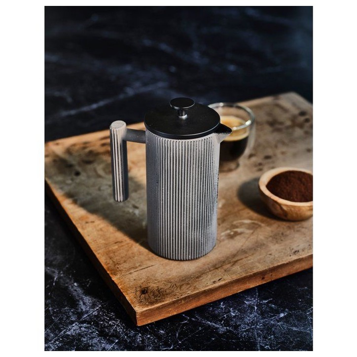 Cafetiere a piston - COSY & TRENDY - Fonte gris clair - Filtration manuelle - 9x20 cm Cafetiere a piston - COSY & TRENDY - Fonte gris clair - Filtration manuelle - 9x20 cm