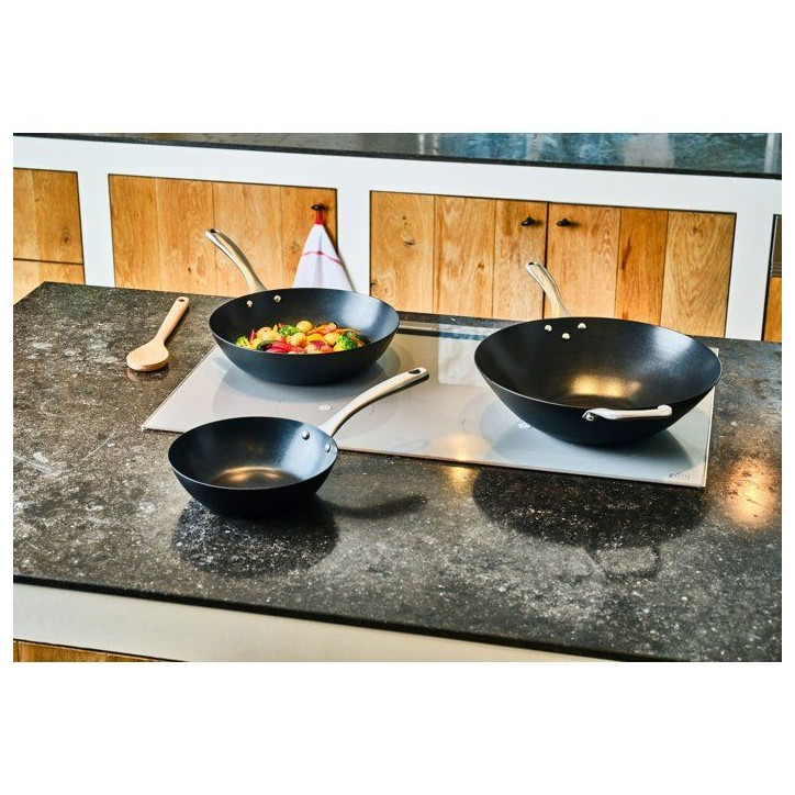 Wok - COSY & TRENDY - Fusion Pro 22,5 cm - Acier carbone - Antiadhésif céramique - Tous feux Wok - COSY & TRENDY - Fusion Pro 22,5 cm - Acier carbone - Antiadhésif céramique - Tous feux