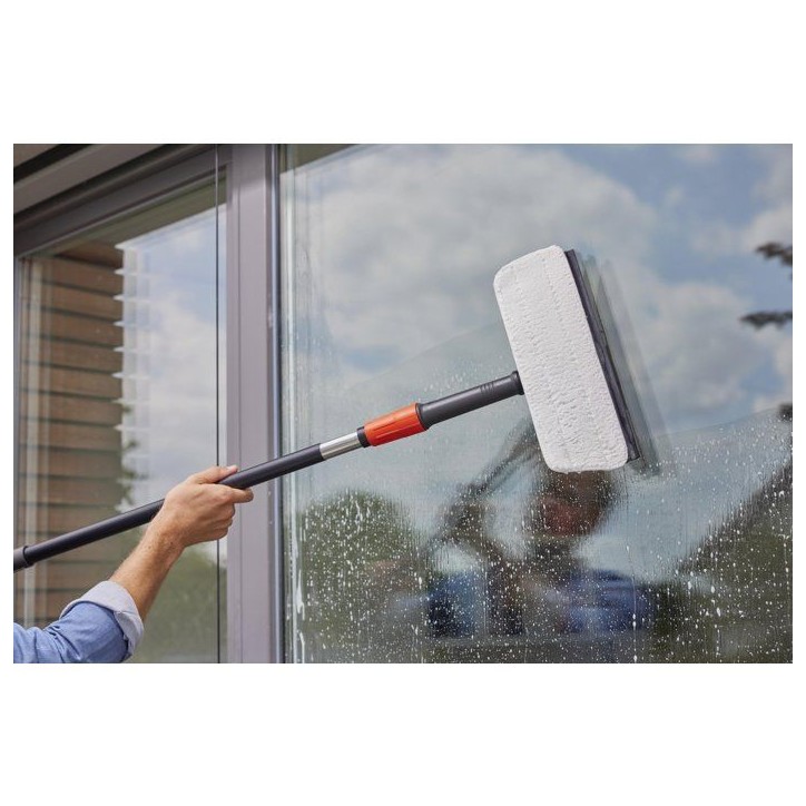 Balai lave-vitre avec raclette - GARDENA - Pivotable 360° - Garantie 5 ans Balai lave-vitre avec raclette - GARDENA - Pivotable 360° - Garantie 5 ans