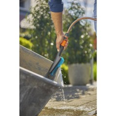 Brosse de lavage main - GARDENA - Taille S - Poils durs - Petites surf