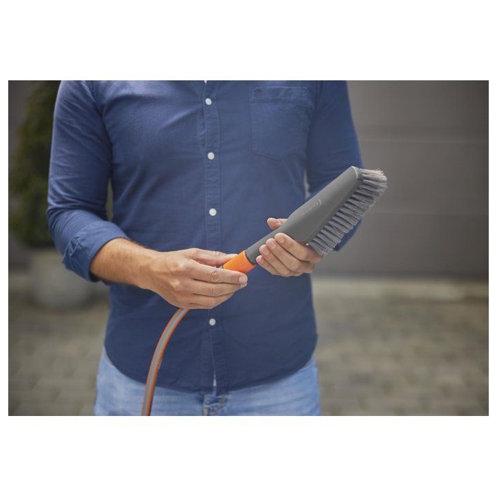 Brosse de lavage main - GARDENA - Taille S - Poils souples - Garantie 5 ans Brosse de lavage main - GARDENA - Taille S - Poils souples - Garantie 5 ans