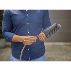 Brosse de lavage main - GARDENA - Taille M - Surfaces moyennes sensibl
