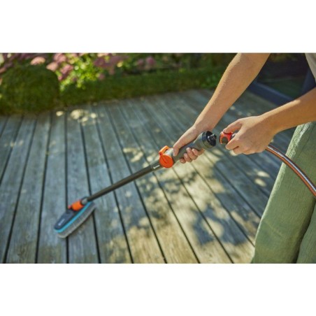 Brosse de lavage manche - GARDENA - Souple - Pivotable 360° - Réglable - Garantie 5 ans