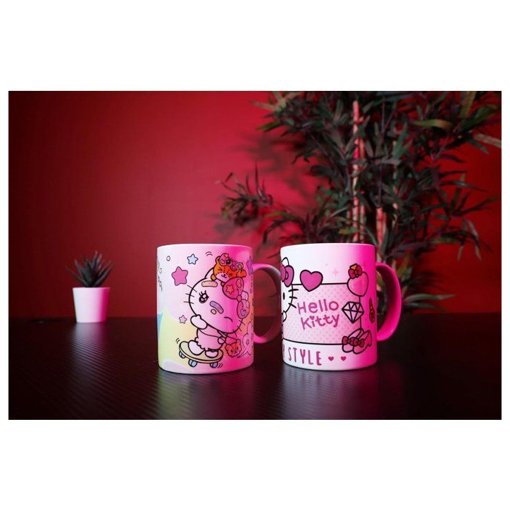 Tasse en céramique - Konix - Hello Kitty - 320 ml - Motif skateboard Tasse en céramique - Konix - Hello Kitty - 320 ml - Motif skateboard