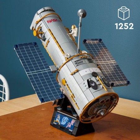 LEGO Icons 11382 - Le Télescope Spatial Hubble - Set de Construction Adulte DIY - Cadeau
