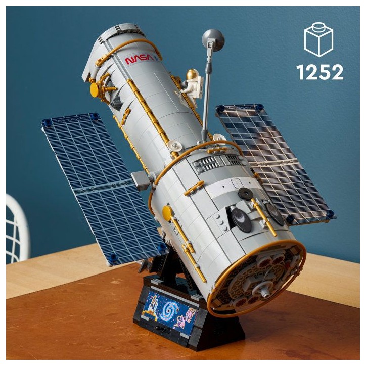 LEGO Icons 11382 - Le Télescope Spatial Hubble - Set de Construction Adulte DIY - Cadeau LEGO Icons 11382 - Le Télescope Spatial Hubble - Set de Construction Adulte DIY - Cadeau
