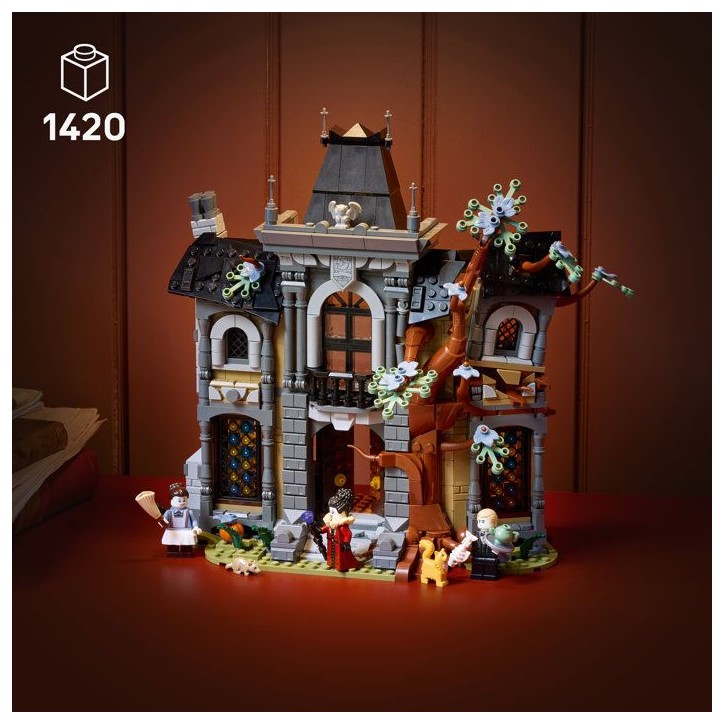LEGO Icons 11383 Le Manoir du Maire - Maquette 3D pour Adulte - Set Décoration avec Intérieur Gothique & 3 Minifigurines