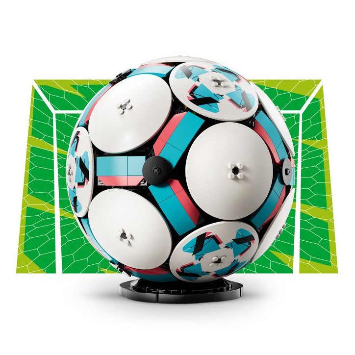 LEGO Editions 43019 Le Ballon de Foot - Jouet de Construction des 10 ans - Cadeau Sportif LEGO Editions 43019 Le Ballon de Foot - Jouet de Construction des 10 ans - Cadeau Sportif