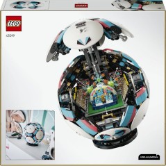 LEGO Editions 43019 Le Ballon de Foot - Jouet de Construction des 10 a