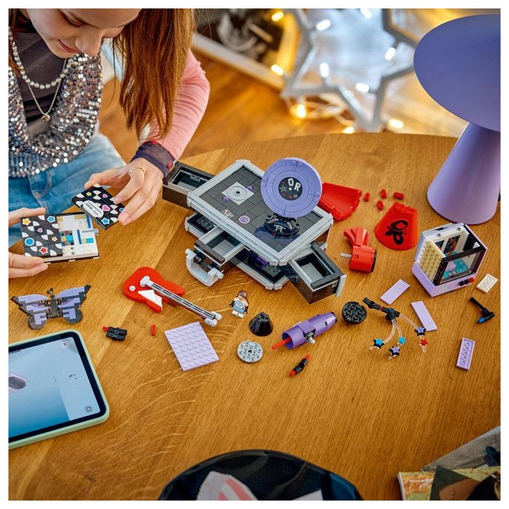 LEGO Set de construction LEGO Editions - 43030 - Coffre secret Olivia Rodrigo, studio d'enregistrement - Des 10 ans