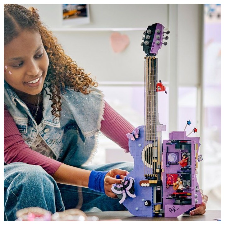 LEGO Set de construction LEGO Editions - 43031 - Double guitare Olivia Rodrigo, décoration musicale a exposer - Des 14 ans