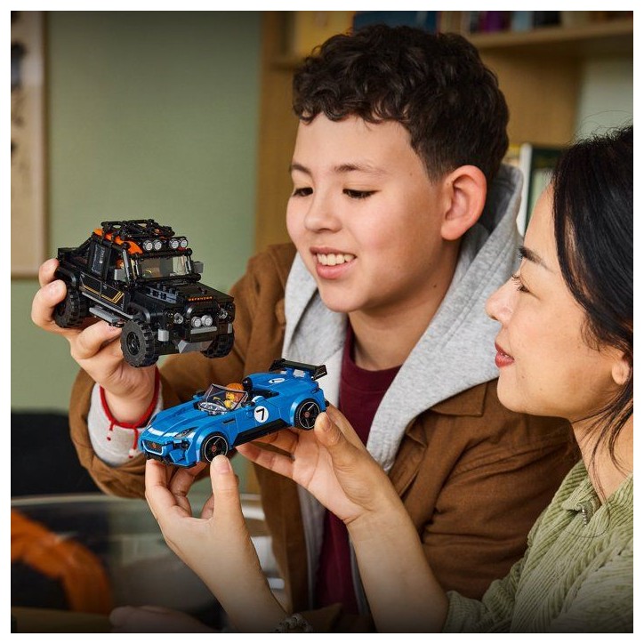 LEGO Speed Champions 77264 La Jaguar Project 7 et le Land Rover Defender - Voitures Jouets