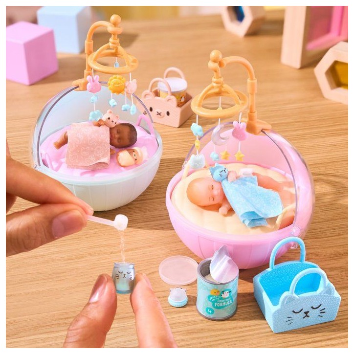 MGA's Miniverse - Make It Mini - Real Baby - 8 objets de puériculture collectionner - Des 8 ans MGA's Miniverse - Make It Mini - Real Baby - 8 objets de puériculture collectionner - Des 8 ans
