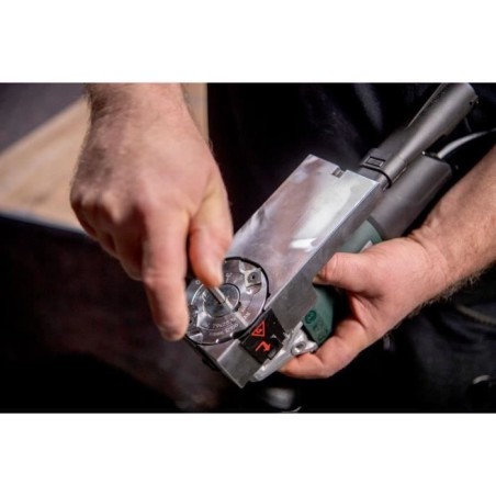 Fraiseuse a bois - METABO - LF 850 S - 4 lames réversibles carbure - Raccord pour aspiration