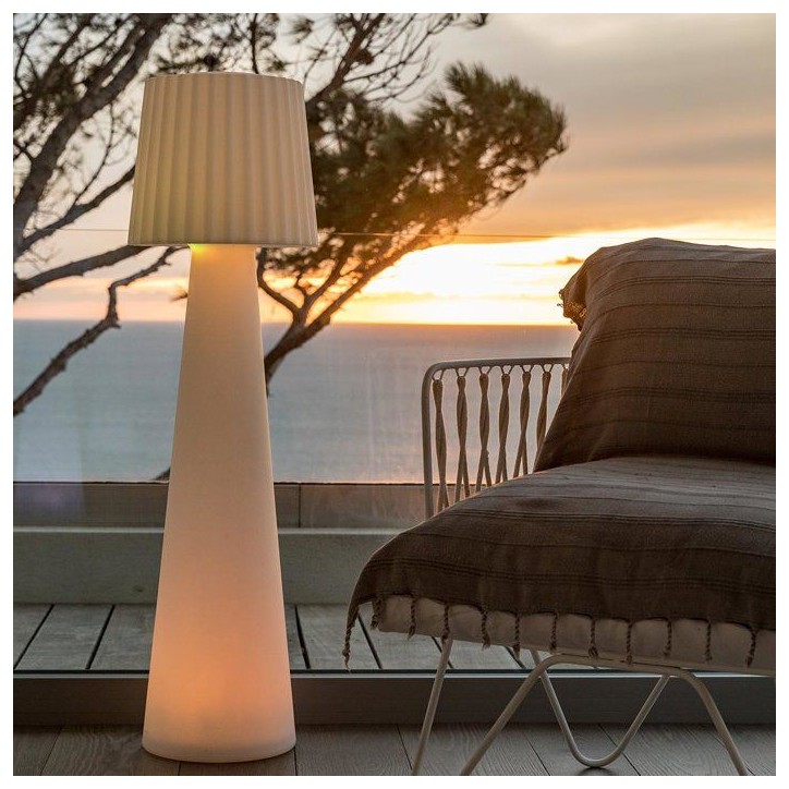 Lampadaire extérieur sans fil - LUMISKY - LADY C110 - LED multicolore dimmable - Abat-jour ondulé - Télécommande - H110 cm