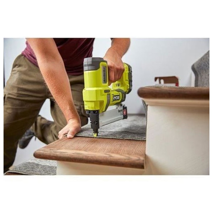 RYOBI Agrafeuse 18V ONE+ pour agrafes 10 a 38 mm - sans batterie ni chargeur - R18GS18-0