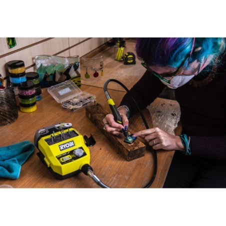 RYOBI Mini-outil 18V ONE+ gravure et ponçage - sans batterie ni chargeur - RRTS18-0A35