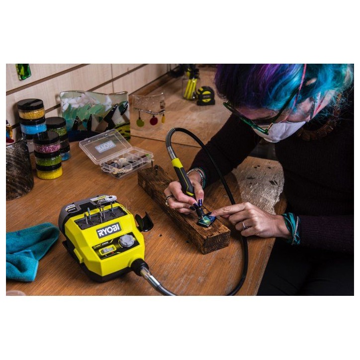 RYOBI Mini-outil 18V ONE+ gravure et ponçage - sans batterie ni chargeur - RRTS18-0A35 RYOBI Mini-outil 18V ONE+ gravure et ponçage - sans batterie ni chargeur - RRTS18-0A35