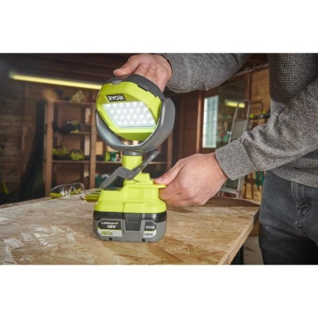RYOBI Lampe pince 18V ONE+ 1000 lumens - sans batterie ni chargeur - RLCL18-0