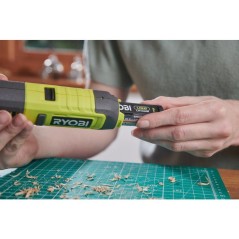 RYOBI Outil de sculpture 4V USB Lithium - batterie 2Ah + chargeur - RP