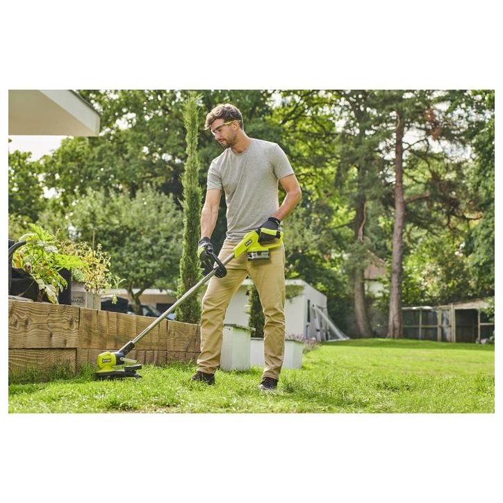 Coupe-bordures / dresse-bordures sans fil - RYOBI - RY18LT33A-0 - 18V ONE+ - Largeur de coupe 33 cm - Vendu sans batterie/charge Coupe-bordures / dresse-bordures sans fil - RYOBI - RY18LT33A-0 - 18V ONE+ - Largeur de coupe 33 cm - Vendu sans batterie/charge