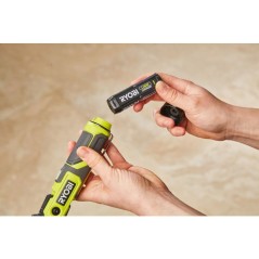 RYOBI Lampe torche 4V USB Lithium - batterie 2Ah + chargeur - RLP4-120