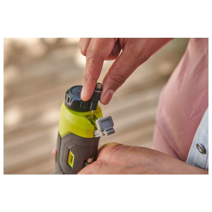 RYOBI Gonfleur 4V USB Lithium pneus vélo ballons - sans batterie ni chargeur - RI4-0 RYOBI Gonfleur 4V USB Lithium pneus vélo ballons - sans batterie ni chargeur - RI4-0