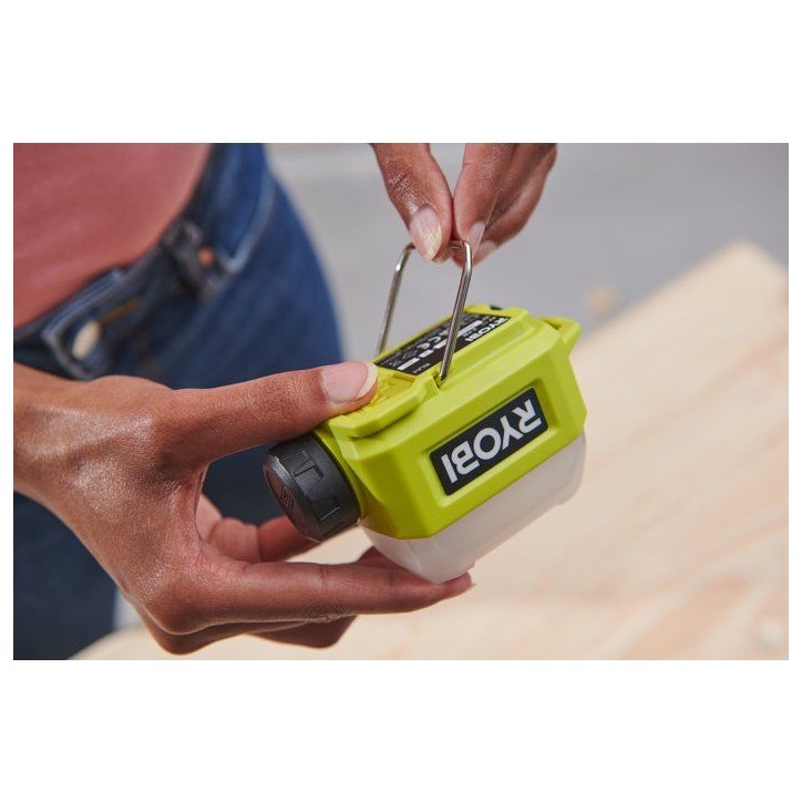 RYOBI Lampe lanterne 4V USB Lithium camping et bricolage - sans batterie ni chargeur - RLA4-0