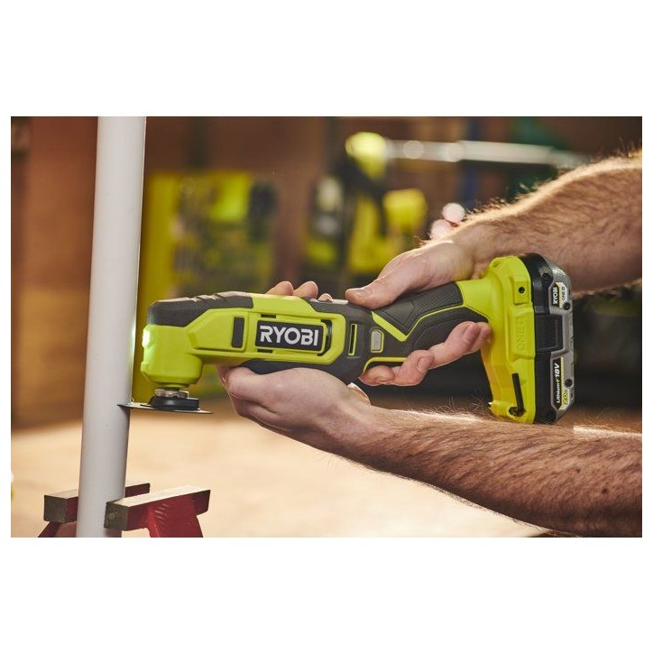 RYOBI Pack 2 outils ONE+ 18V perceuse-visseuse + outil multifonction oscillant + batterie 2Ah + chargeur R18CK2G-1C20G