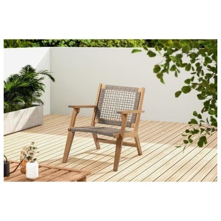 Fauteuil de jardin bas en bois d'Acacia FSC et en résine tressée - BORA - l60xP76xH73 cm Fauteuil de jardin bas en bois d'Acacia FSC et en résine tressée - BORA - l60xP76xH73 cm
