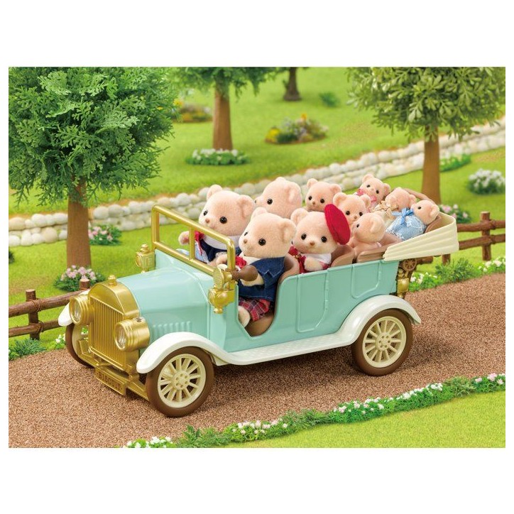 La voiture classique - SYLVANIAN FAMILIES - 5868 - Mini univers La voiture classique - SYLVANIAN FAMILIES - 5868 - Mini univers