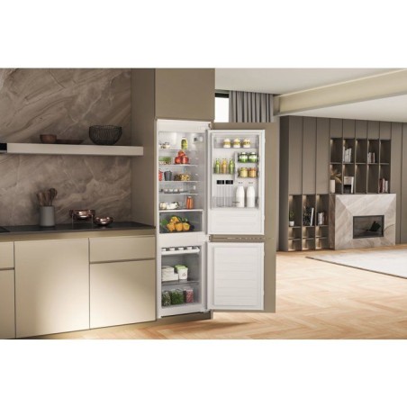 Réfrigérateur combiné WHIRLPOOL WHC18D011A2FR - Encastrable - 268 L - Classe D - 54 x 54,5 x 177 cm