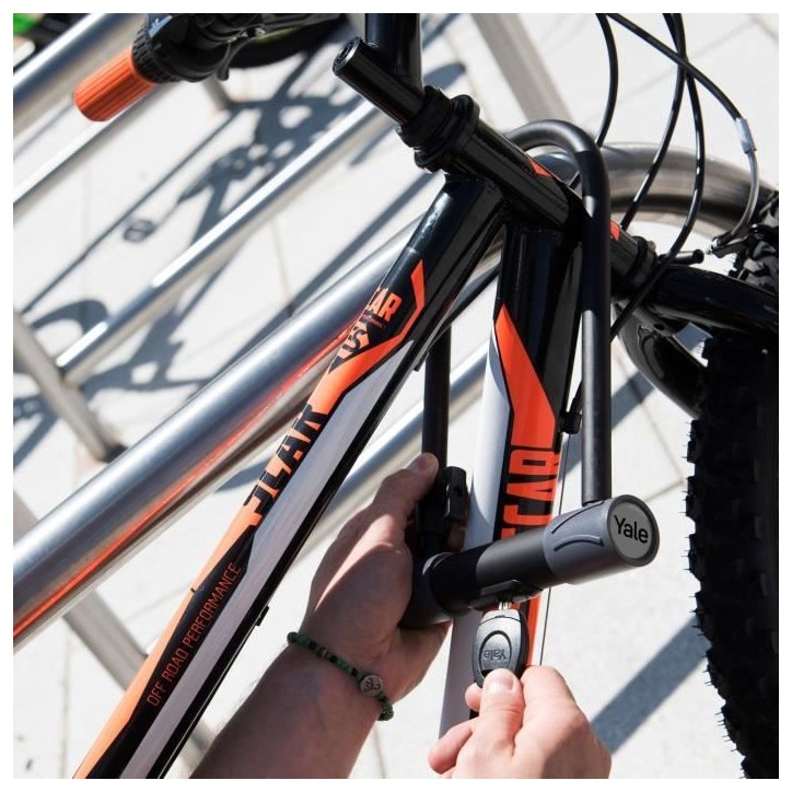 Antivol U de Sécurité - YALE - YUL2/13/230/1 - Certifié Sold Secure Silver - Pour Vélo, VTT - 230 x 115 x 13 mm - Noir Antivol U de Sécurité - YALE - YUL2/13/230/1 - Certifié Sold Secure Silver - Pour Vélo, VTT - 230 x 115 x 13 mm - Noir