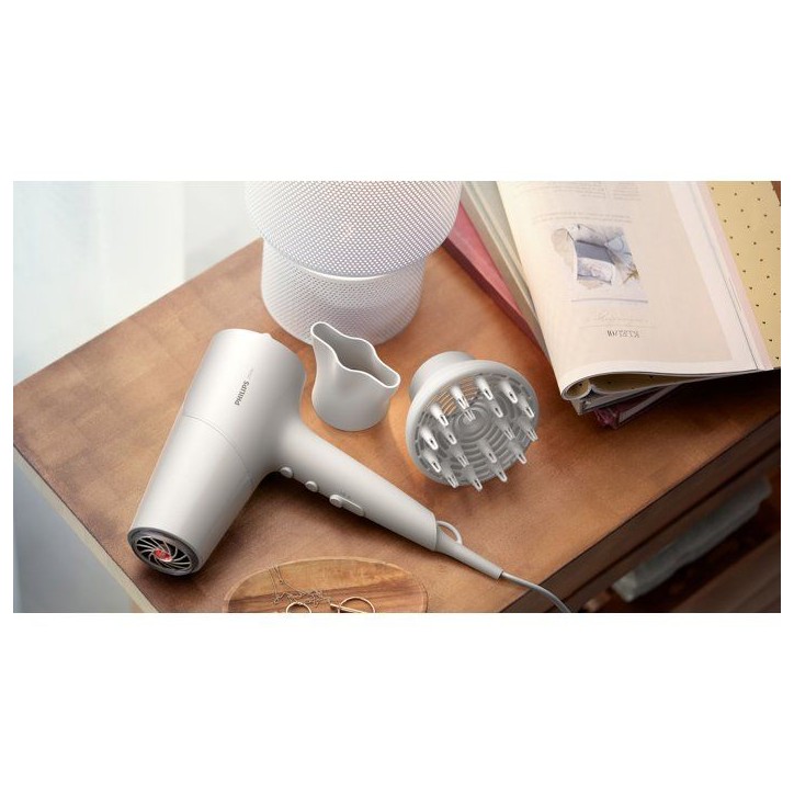Seche-cheveux - PHILIPS - BHD501/20 - ThermoShield - diffuseur - 2100 W Seche-cheveux - PHILIPS - BHD501/20 - ThermoShield - diffuseur - 2100 W