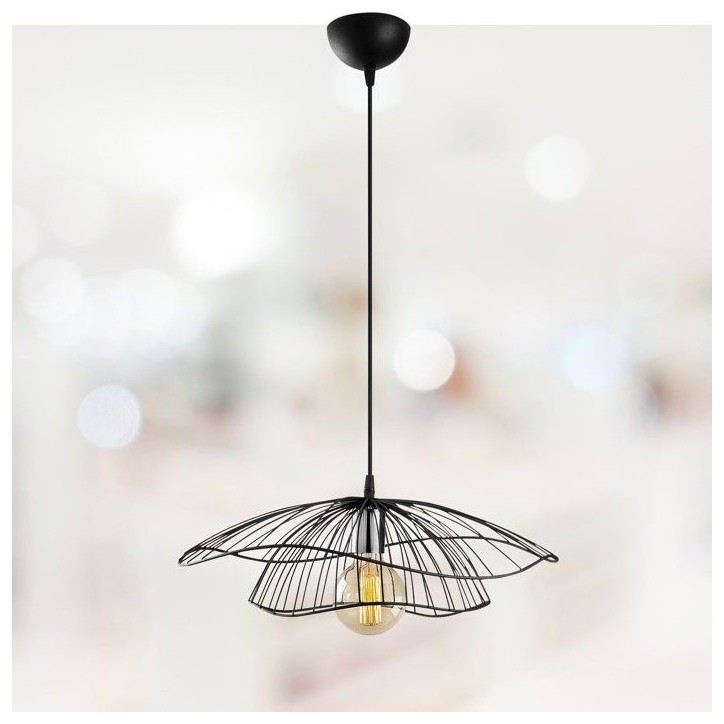 Suspension lustre D BY M.RED Black - Métal noir - Décoration design - Ambiance chaleureuse Suspension lustre D BY M.RED Black - Métal noir - Décoration design - Ambiance chaleureuse