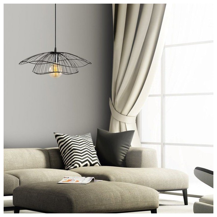 Suspension lustre D BY M.RED Black - Métal noir - Décoration design - Ambiance chaleureuse Suspension lustre D BY M.RED Black - Métal noir - Décoration design - Ambiance chaleureuse