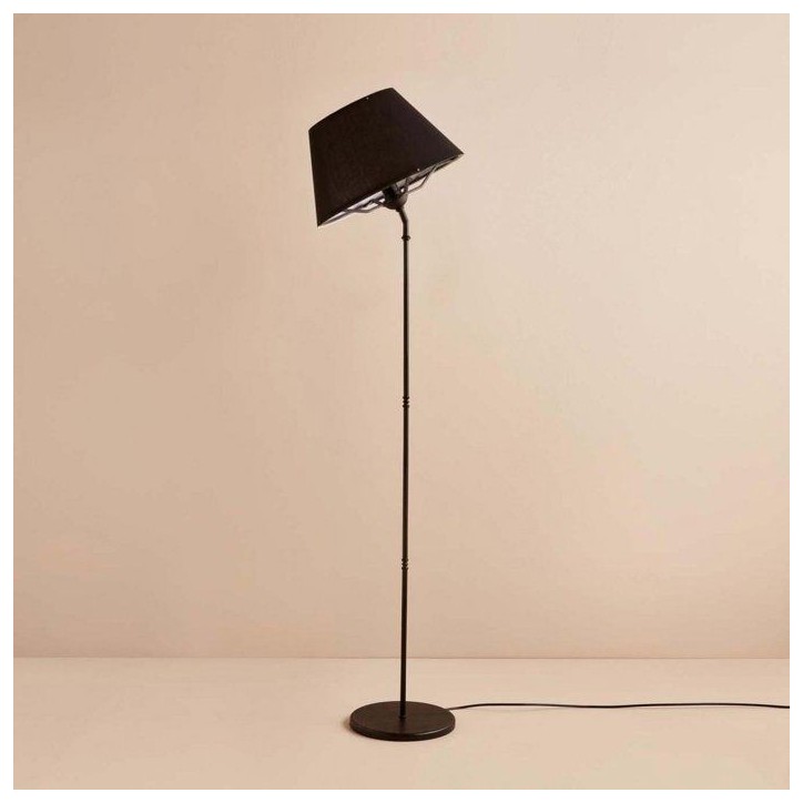 Lampadaire D BY M.RED Black - Métal - Design moderne - Eclairage intérieur Lampadaire D BY M.RED Black - Métal - Design moderne - Eclairage intérieur