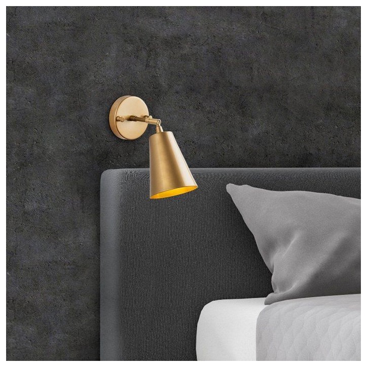 Applique murale Gold - Métal doré - Style contemporain - Ambiance chaleureuse Applique murale Gold - Métal doré - Style contemporain - Ambiance chaleureuse