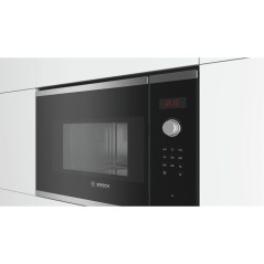 Micro-onde encastrable 38 cm - Bosch Serie 4 - BFL523MS0 - Inox - H 38,2 x P 59,4 x P 31,7 cm - 800 W - display rouge