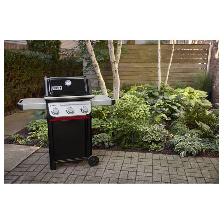 Barbecue a gaz - Weber - Spirit E-310 - 3 brûleurs en acier inoxydable - 7kW - Thermometre - Noir Barbecue a gaz - Weber - Spirit E-310 - 3 brûleurs en acier inoxydable - 7kW - Thermometre - Noir