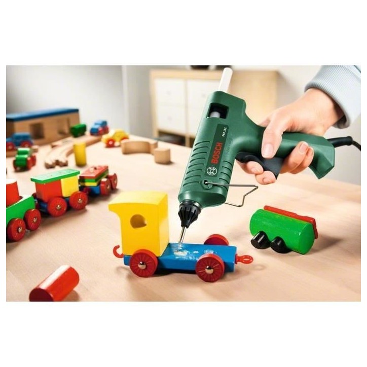 Pistolet a colle BOSCH - PKP 18 E - Electrique - 7 min - Vert et noir - 10 cm - 11 mm Pistolet a colle BOSCH - PKP 18 E - Electrique - 7 min - Vert et noir - 10 cm - 11 mm